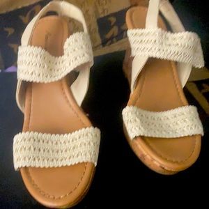 American Eagle platform wedge crochet sandals